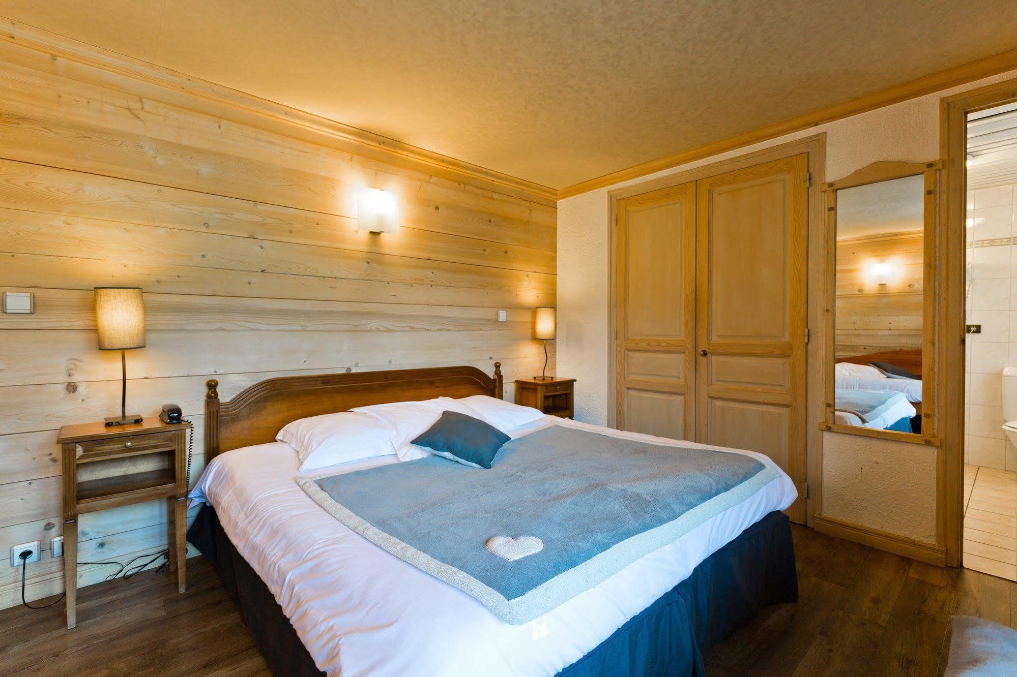 Hotel La Montagne La Clusaz Exterior foto